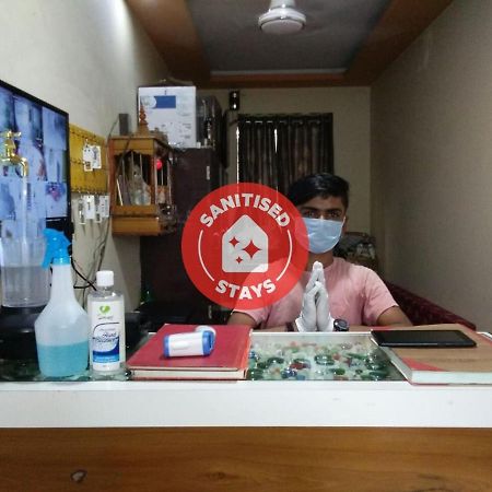 Oyo 60773 Ruchita Loadging & Boarding Hotel Mumbai  Buitenkant foto